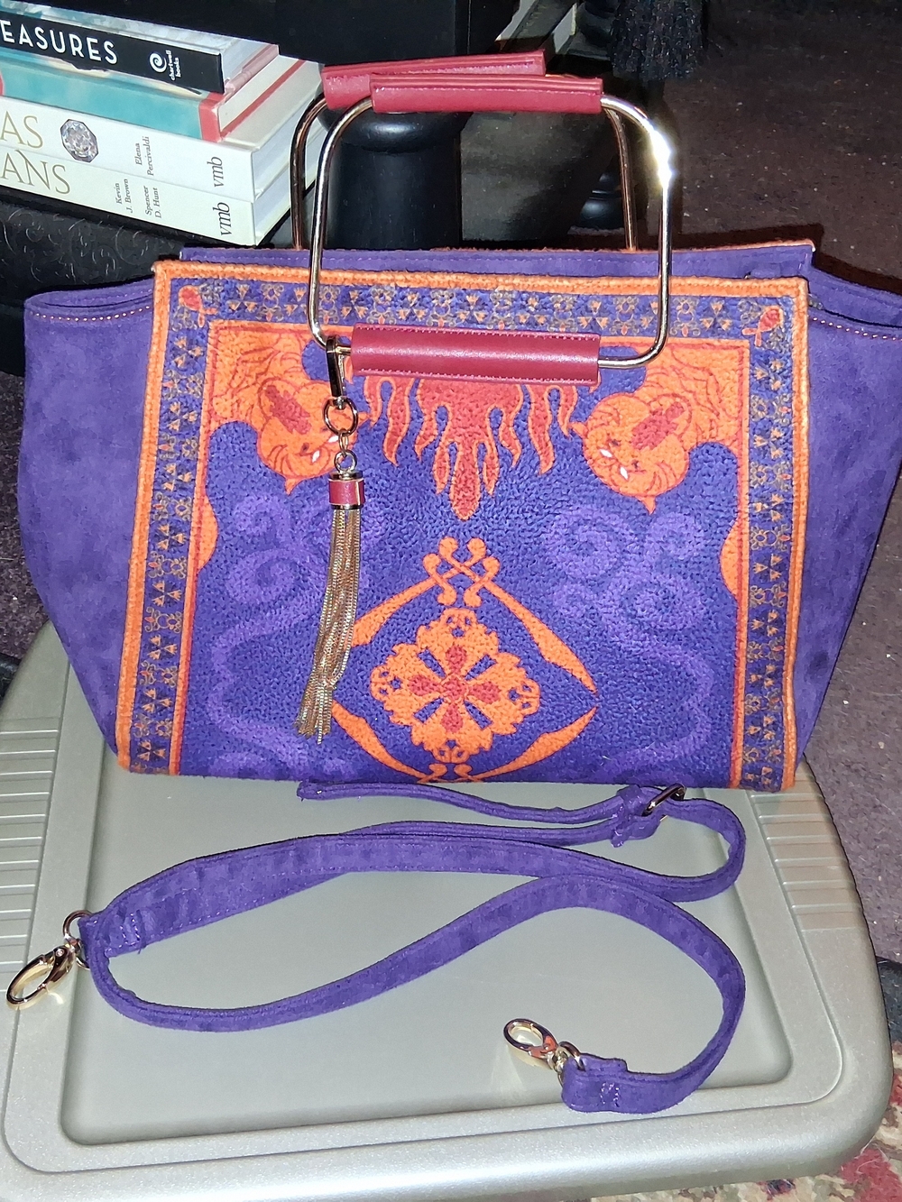 Destination Disney Her Universe Aladdin Magic Carpet Purse